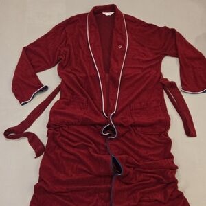 Vintage Men’s Christian Dior Burgundy Velour Bath Robe One Size